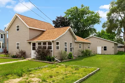 105 Sanborn Street, Pardeeville, WI 53954 - Photo 1
