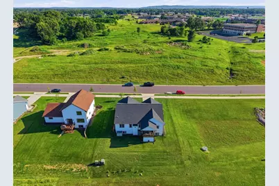 413 Gunderson Drive, Portage, WI 53901 - Photo 33
