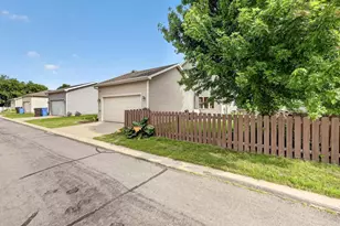 7009 Dewdrop Dr, Madison, WI 53719 - Photo 41