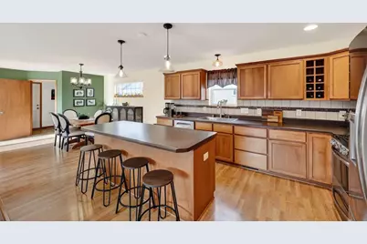 7009 Dewdrop Drive, Madison, WI 53719 - Photo 9