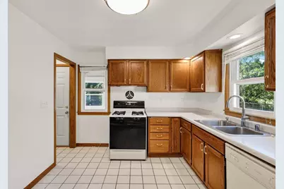110 Schenk Street, Madison, WI 53704 - Photo 7