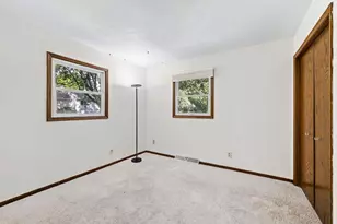 4506 Village Ln, Madison, WI 53704 - Photo 21
