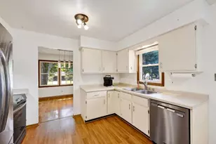 4506 Village Ln, Madison, WI 53704 - Photo 15
