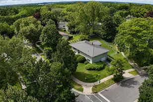 1422 Ellen Ave, Madison, WI 53716 - Photo 3