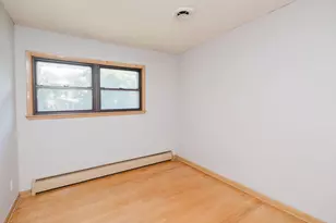 1422 Ellen Ave, Madison, WI 53716 - Photo 29