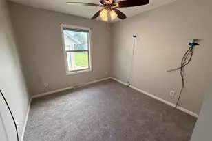 25 Plum Tree Village, Beloit, WI 53511 - Photo 17