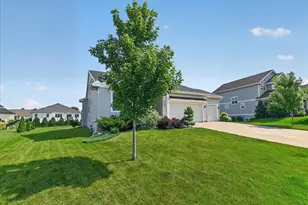 1218 Patriot Way, Sun Prairie, WI 53590 - Photo 73