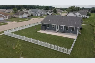 2215 Red Barn Lane, Beloit, WI 53511 - Photo 27
