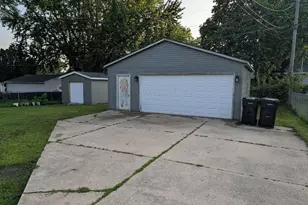 2056 Christilla Dr, Beloit, WI 53511 - Photo 5