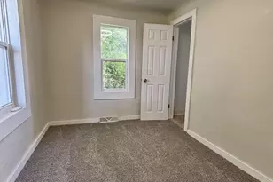 332 S Pine St, Janesville, WI 53548 - Photo 15