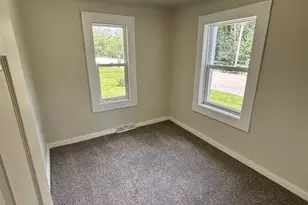 332 S Pine St, Janesville, WI 53548 - Photo 11