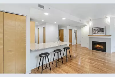 309 W Washington Avenue #102, Madison, WI 53703 - Photo 7