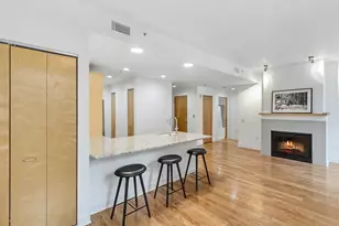 309 W Washington Ave, Madison, WI 53703 - Photo 7