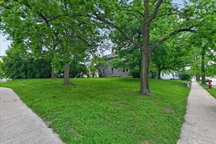 137 Proudfit St, Madison, WI 53715 - Photo 5