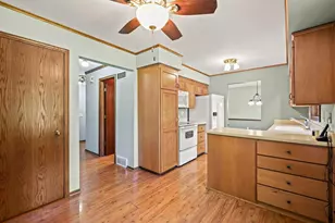 7830 W Oakbrook Cir, Madison, WI 53717 - Photo 11