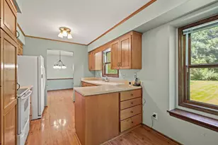 7830 W Oakbrook Cir, Madison, WI 53717 - Photo 13