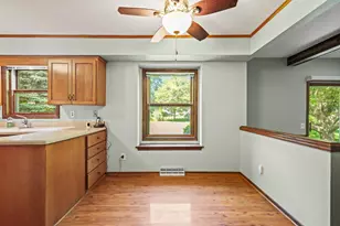 7830 W Oakbrook Cir, Madison, WI 53717 - Photo 9