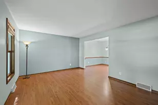 7830 W Oakbrook Cir, Madison, WI 53717 - Photo 17