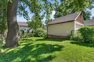 2626 Chamberlain Ave, Madison, WI 53705 - Photo 35