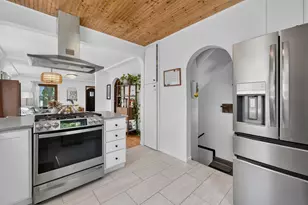 2626 Chamberlain Ave, Madison, WI 53705 - Photo 13