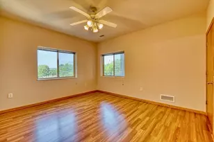 301 Harbour Town Dr, Madison, WI 53717 - Photo 21