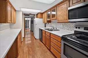 325 S Yellowstone Dr, Madison, WI 53705 - Photo 13