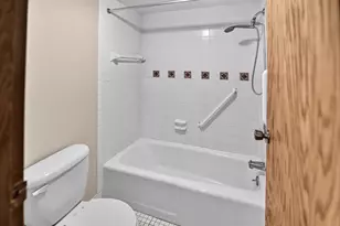 325 S Yellowstone Dr, Madison, WI 53705 - Photo 35