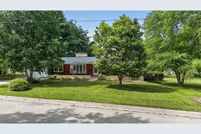 615 Village Drive, Belleville, WI 53508 - Photo 41