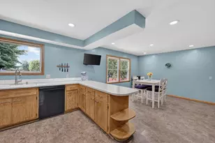 615 Village Dr, Belleville, WI 53508 - Photo 11