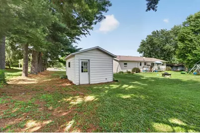 615 Village Drive, Belleville, WI 53508 - Photo 33
