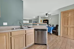 707 Cricket Ln, Middleton, WI 53562 - Photo 5