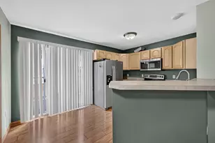 707 Cricket Ln, Middleton, WI 53562 - Photo 7