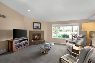 36 Fawn Ridge Cir, Middleton, WI 53562 - Photo 5