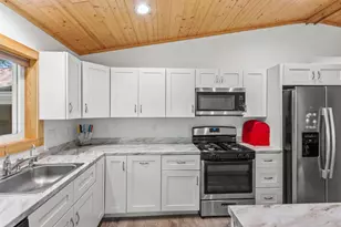 384 Lancer Ct, Nekoosa, WI 54457 - Photo 7