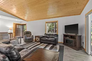 384 Lancer Ct, Nekoosa, WI 54457 - Photo 11