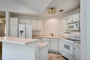 1530 Langley Ln, Madison, WI 53718 - Photo 15