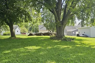 410 W Main St, Marshall, WI 53559 - Photo 35