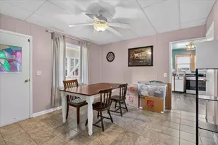 422 S Washington St, Janesville, WI 53548 - Photo 15