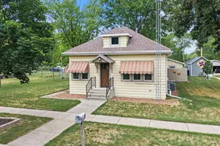 233 S Pierce St, Adams, WI 53910 - Photo 9