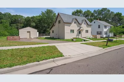 538 Maple Street, Eau Claire, WI 54703 - Photo 5