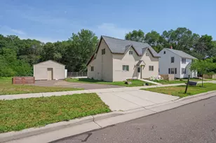 538 Maple St, Eau Claire, WI 54703 - Photo 5