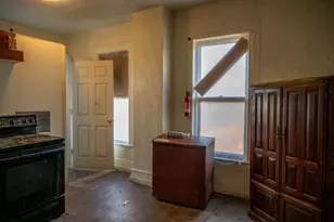 243 W State St, Mauston, WI 53948 - Photo 9