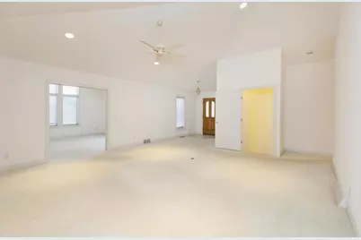 1223 W Sherman Avenue, Fort Atkinson, WI 53538 - Photo 17