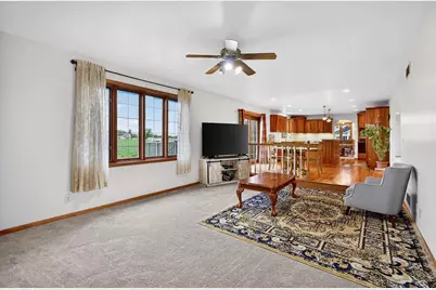 1001 Pebblebrook Courtyard, Waunakee, WI 53597 - Photo 15