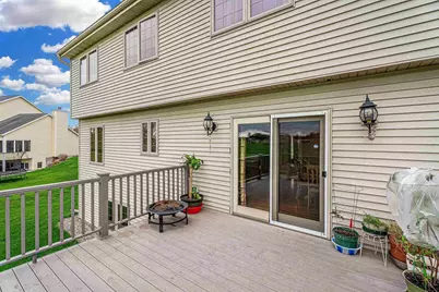 1001 Pebblebrook Courtyard, Waunakee, WI 53597 - Photo 23