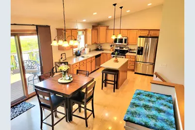 715 Cypress Court, Sun Prairie, WI 53590 - Photo 5