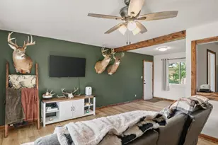944 Hillside Dr, Jefferson, WI 53549 - Photo 9