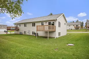922-932 Waters Edge Ct, Marshall, WI 53559 - Photo 41