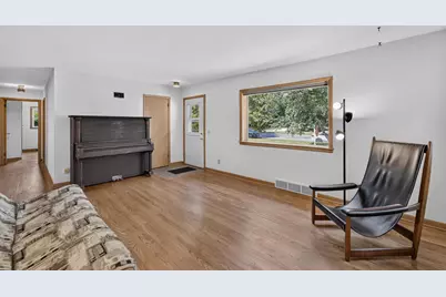 5509 Raymond Road, Madison, WI 53711 - Photo 3