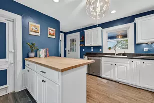 733 E Gorham St, Madison, WI 53703 - Photo 21